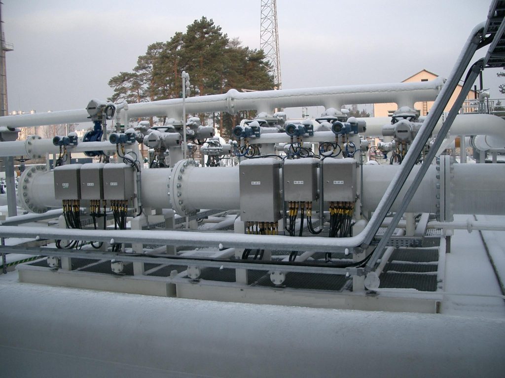 Oil & gas metering unit project. Winter operation